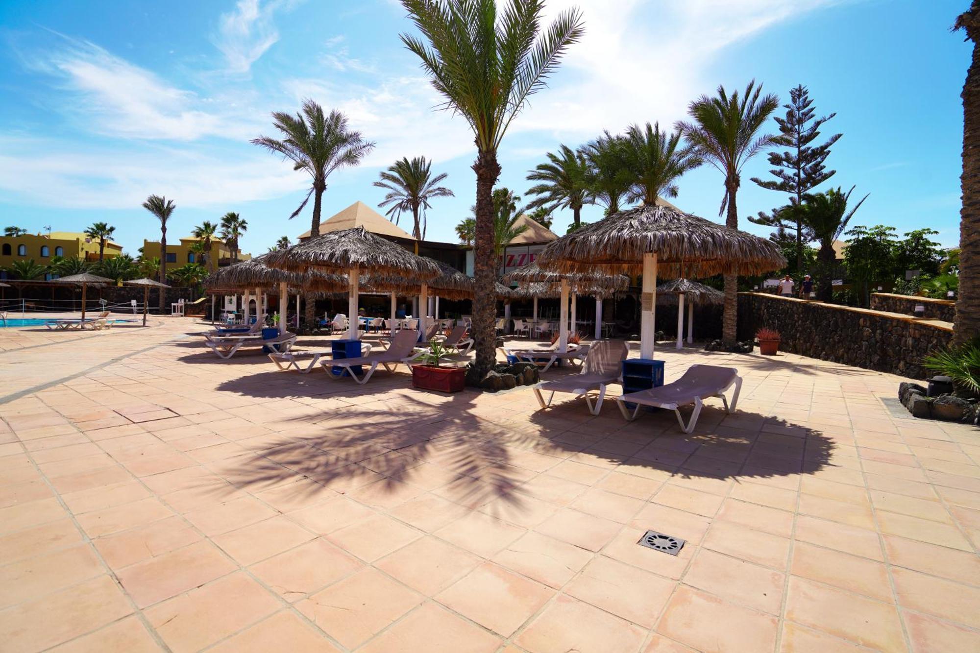 Private - Fast Wi-fi - Pool Apartamento